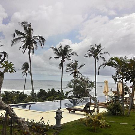 Gubug Balian Beach Bungalow Selemadeg  Room photo