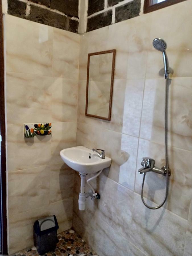Gubug Balian Beach Bungalow Selemadeg  Exterior photo